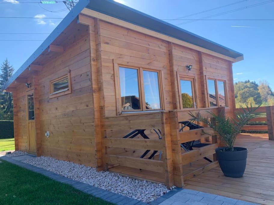 Chalet 2 Personnes Avec Jacuzzi Et Piscine Saisonniere Partagee Corcieux Exteriör bild